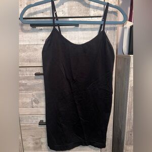 Regular black tank top with adjustable straps